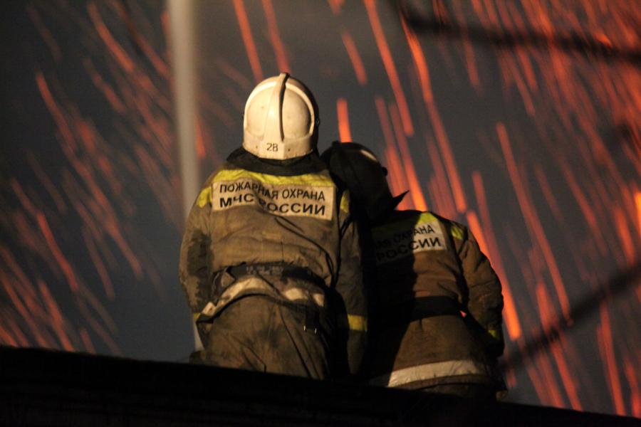 Сразу четыре жилых дома горели в Приморье