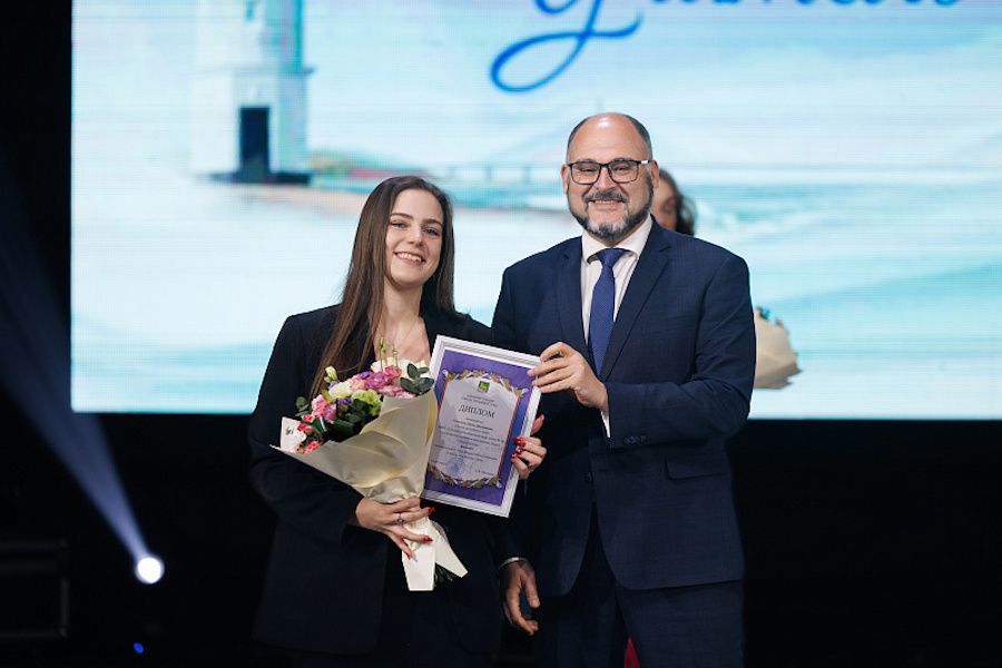 Итоги «Педагогической весны - 2026» подвели во Владивостоке: названы лучшие учителя, директора и воспитатели