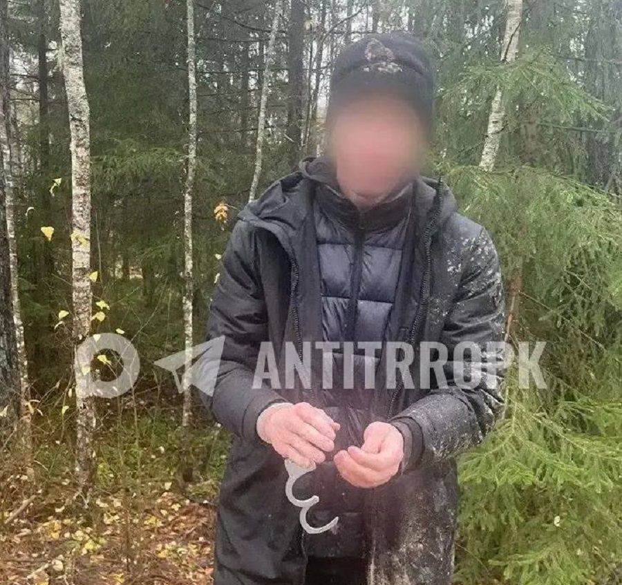 Приморские чекисты задержали молодого человека за финансирование ВСУ