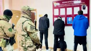 Брали с ФСБ. В Приморье задержаны участники ОПГ, обвиняемые в вымогательстве