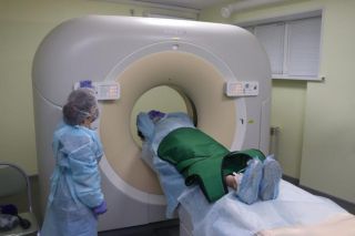 Двое приморских предпринимателей отправились на скамью подсудимых за «золотые» томографы