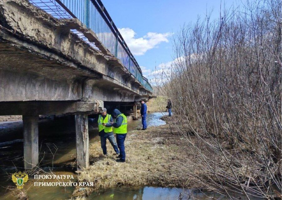 Разрушение очередного моста произошло в Приморском крае