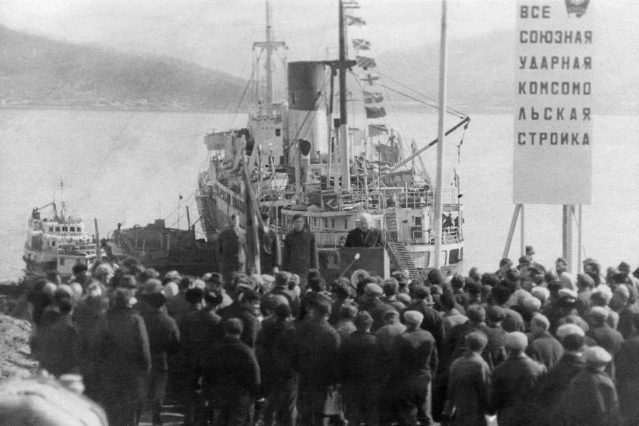 Время истинных романтиков: 55 лет назад комсомольцы начали строительство порта в бухте Врангеля