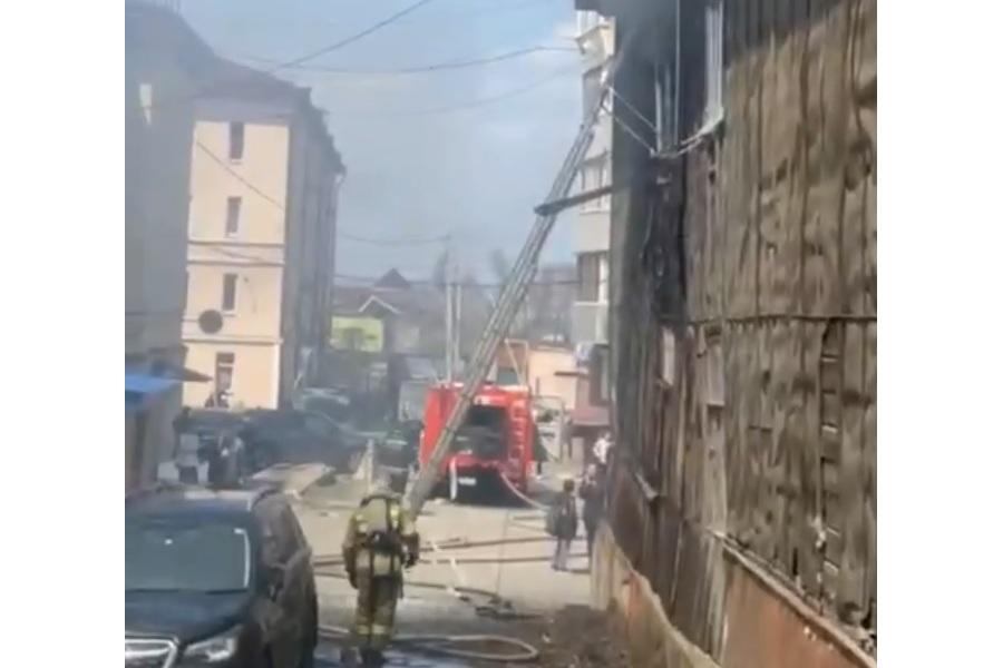 Фото: кадр видео | Жить нельзя расселять: прокуратура даст оценку последствиям пожара в аварийном доме во Владивостоке