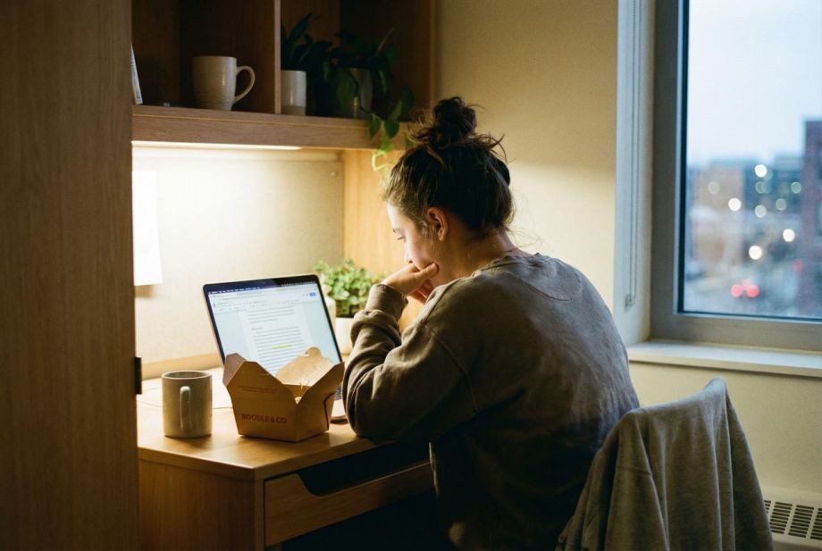 Иностранные языки в карьере: английский укрепляет позиции, китайский выбирает каждый девятый