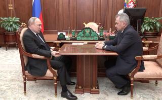 Фото: kremlin.ru | Владимир Путин и Сергей Шойгу обсудили в Кремле ряд ключевых вопросов