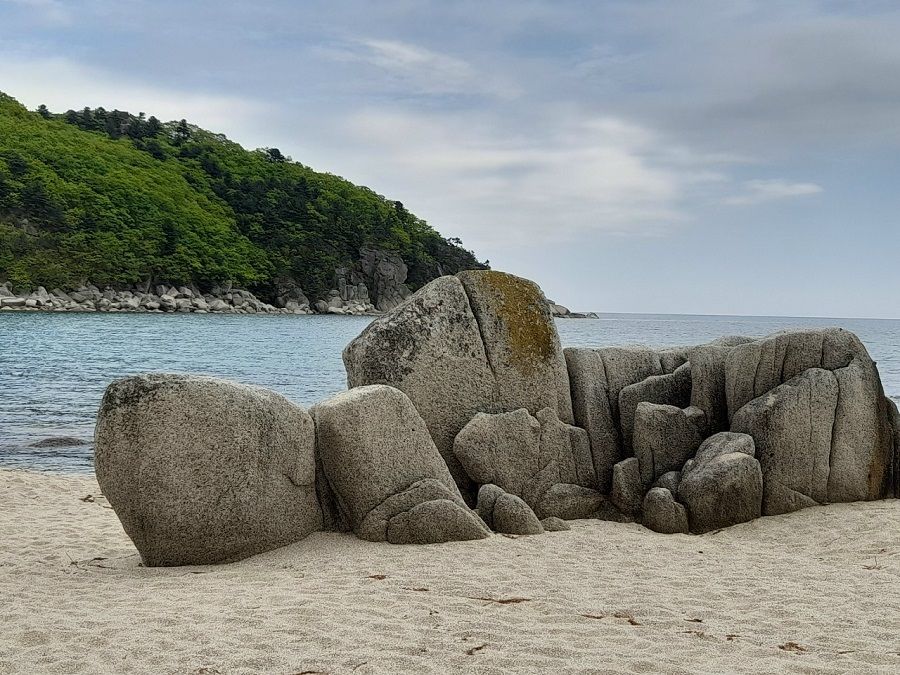 Где отдохнуть на море в Приморье? Гид по бухтам для туристов с «русского запада»