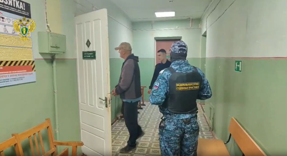 Суд в Приморье арестовал двух мужчин за торговлю частями амурского тигра