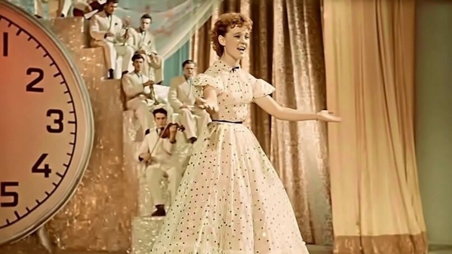 Тест: не каждый любитель кино СССР узнает советский фильм по этому кадру! А вы?