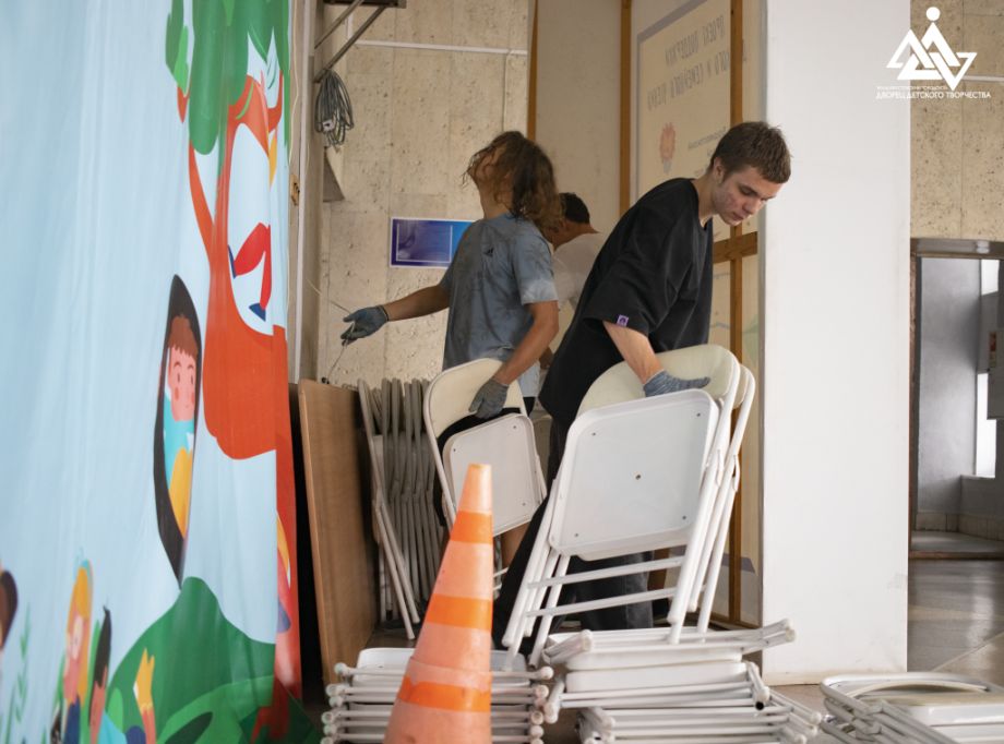 Школьники Владивостока смогут получить первый опыт работы на летних каникулах