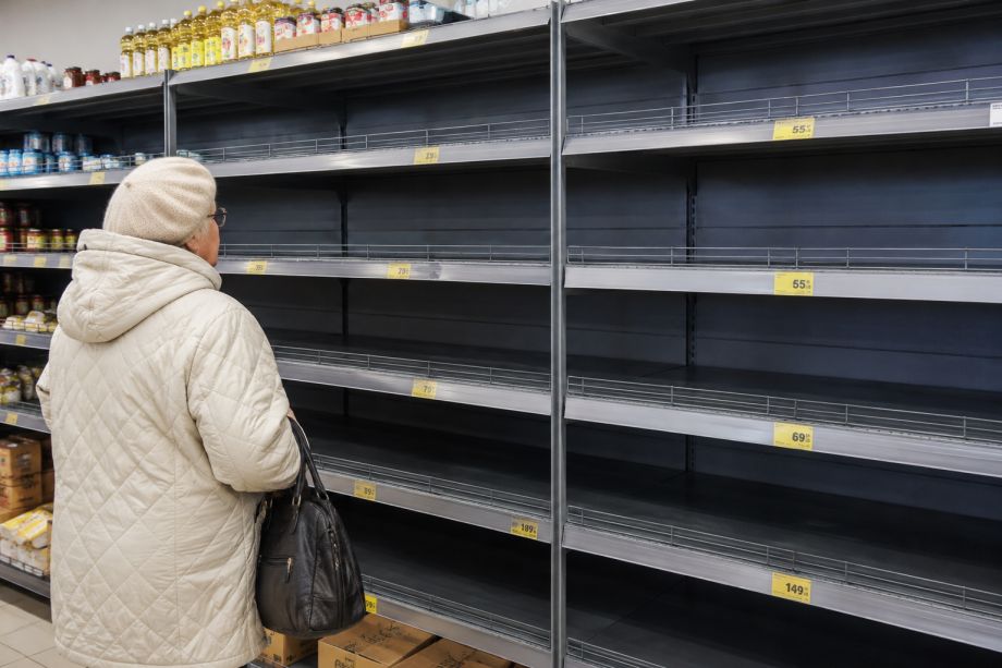 Магазины предупредили: какие продукты начнут убирать с прилавков с июня 2026 года