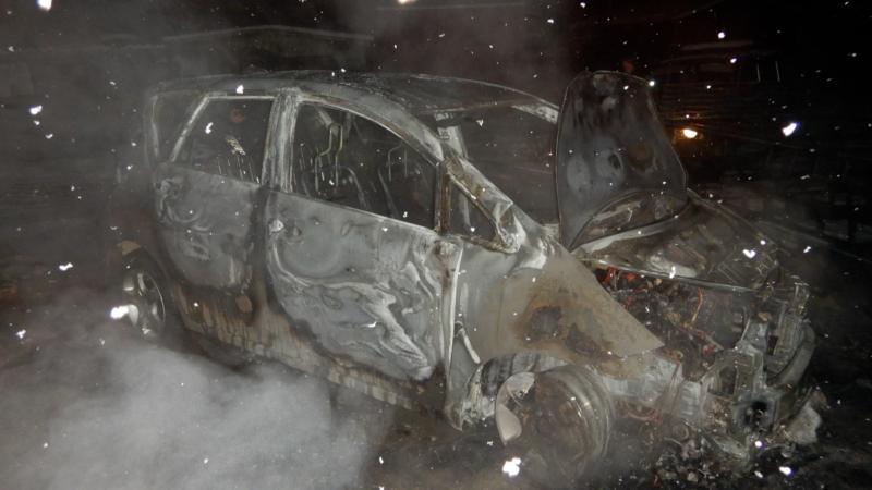 В Приморье экс-супруг из-за ревности сначала поцарапал, а потом сжег автомобиль своей жены