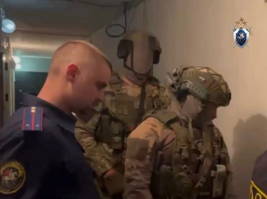 Приморские чекисты поймали двоих полицейских на взятках от «диаспор»