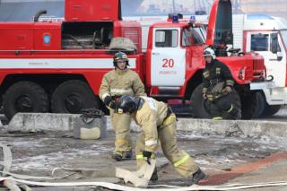 Фото: 25.mchs.gov.ru | «Полыхала веранда и крыша». В Приморье ликвидирован пожар в частном доме