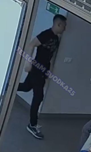 Извращенец снимал женщин в туалете в ТЦ во Владивостоке
