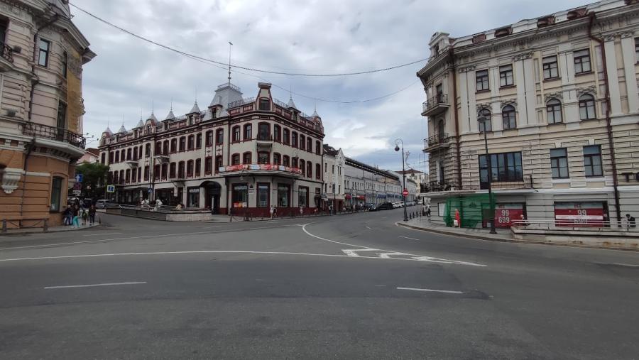 Водителей Владивостока предупредили об ограничении движения в центре города на выходных