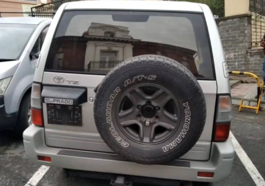 Полиция Владивостока ищет водителя, пошедшего против системы