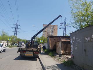 Фото: МБУ «Содержание городских территорий» | Принудительный демонтаж: во Владивостоке продолжают убирать незаконно установленные гаражи