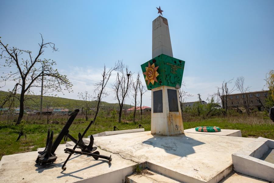 Владивостокцам рассказали о судьбе памятника героям Великой Отечественной войны на острове Попова