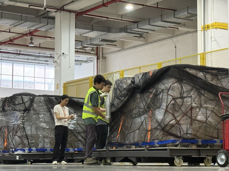 FESCO и ATC Global Logistics организовали комплексную авиаперевозку 21 тонны груза из Китая в Россию через логистический хаб