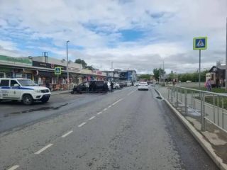 Ребенка увезли медики: подросток на мопеде сбил девочку на зебре во Владивостоке