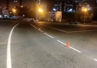 Новую разметку каждую ночь рисуют дорожные службы во Владивостоке