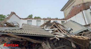 Школьный спортзал обрушился в Приморском крае во время ремонта