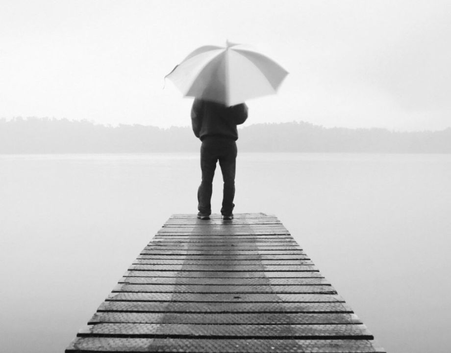 «Живу один уже два года»: что владивостокцы думают об одиночестве