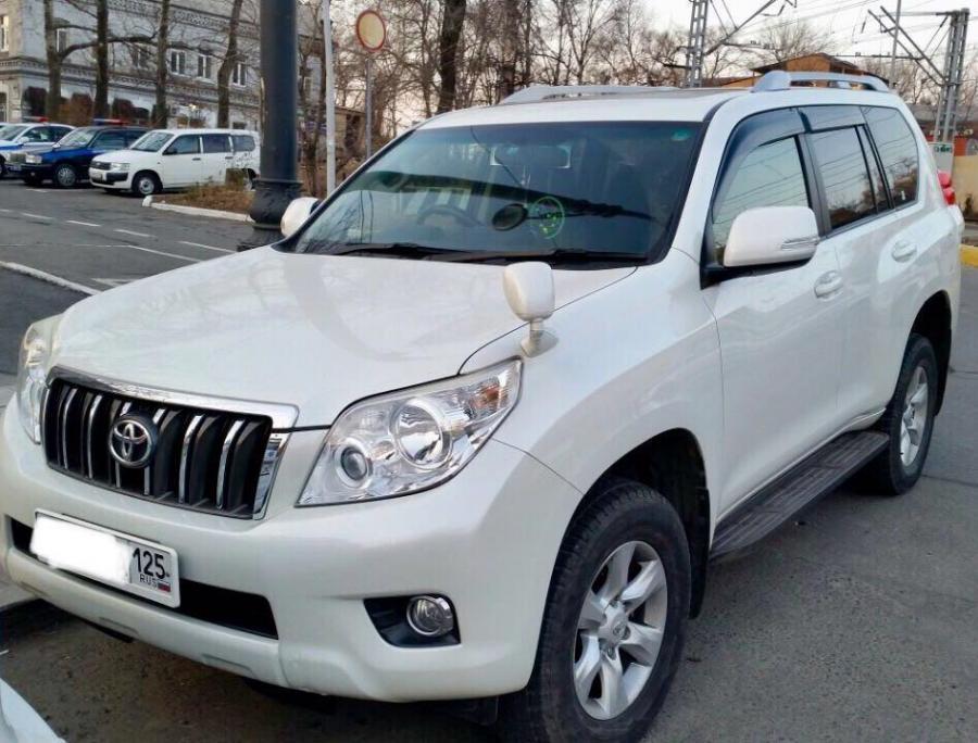 Россияне начали скупать «недорогие» Toyota Land Cruiser Prado