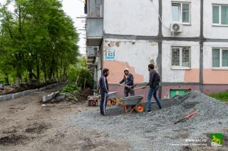 Фото: Максим Долбнин / vlc.ru | Во Владивостоке по 49 адресам ведется ремонт дворов