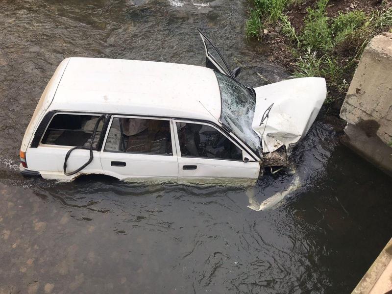 Вот это погулял: в выходные приморец утопил автомобиль в реке