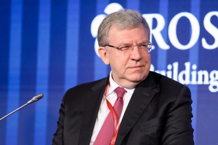 Глава Счетной палаты РФ: «Каждому россиянину скоро будут выдавать деньги»