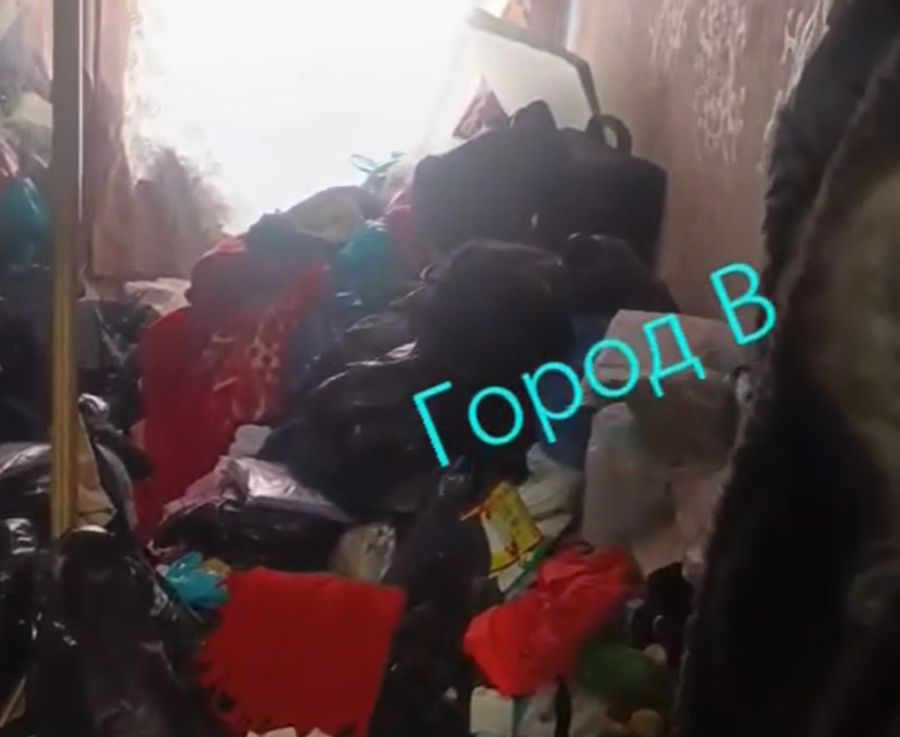 Владивостокцы сдали гостинку приличной женщине, а внутри обнаружили настоящую свалку