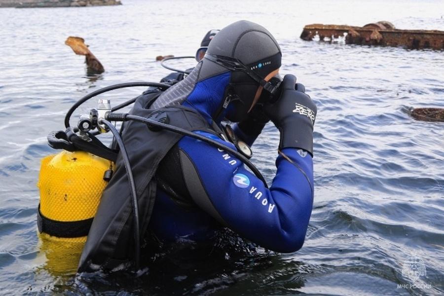 Ушел под воду и не вышел на поверхность: во Владивостоке более суток искали пропавшего дайвера