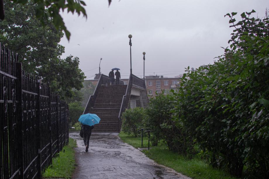 Ливень испортит выходной день жителям Владивостока