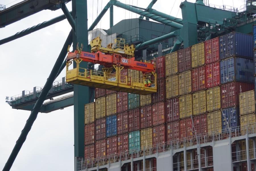 В мае контейнерный рынок России сократился на 28,1%