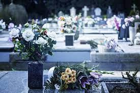Фото: freepik.com | Где можно заказать достойные и недорогие похороны?