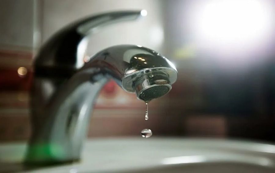 Центр Владивостока остался без холодной воды до вечера
