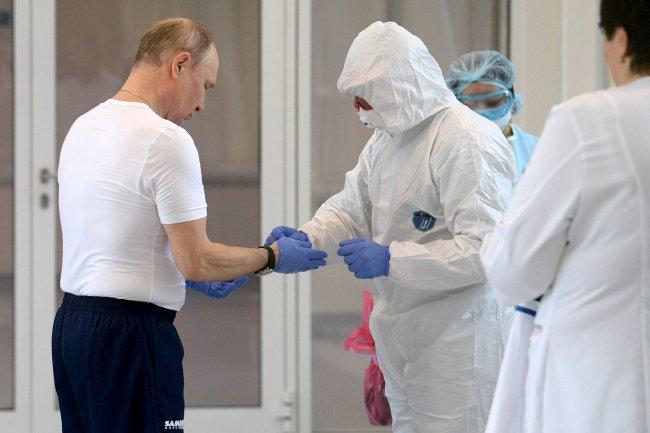 Путин раскрыл, какой вакциной от COVID он привился