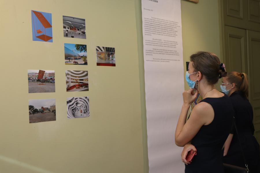 «Триада: голос третьего»: концептуальный выставочный проект представили во Владивостоке