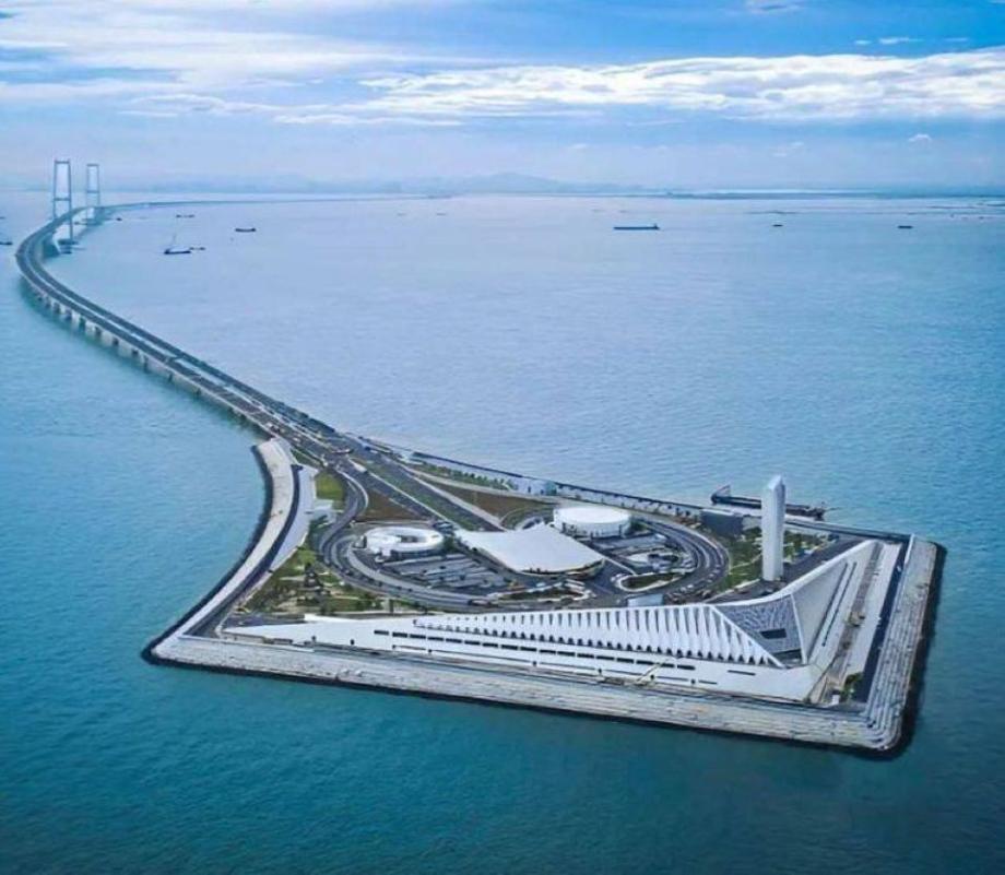 С Владивостоком не сравится: в Китае открыли уникальное морское шоссе