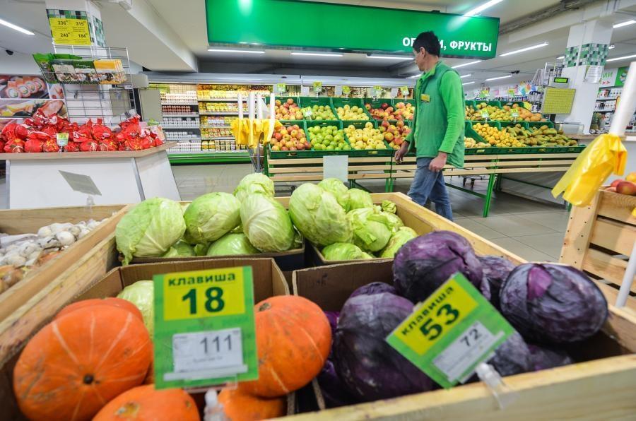 Более девяти тысяч тонн овощей и фруктов поступило в Приморье за прошедшую неделю