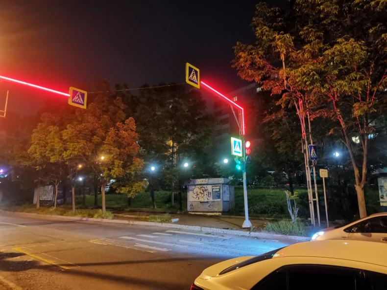 Во Владивостоке светодиодными лентами оборудуют 68 светофоров