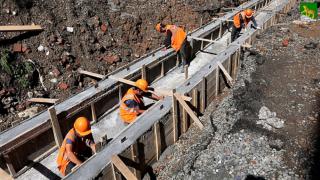 «Трубы в ужасном состоянии»: во Владивостоке капитально ремонтируют тепловые сети