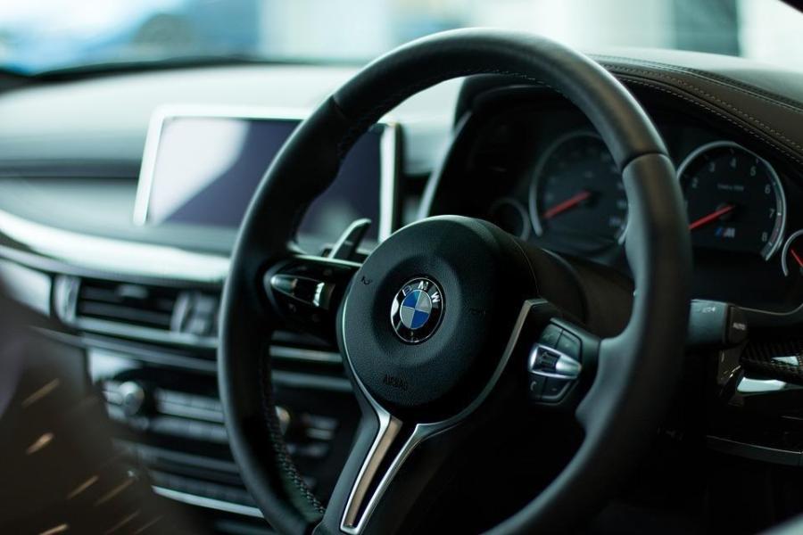 Фото: pixabay.com | Житель Владивостока может лишиться элитного автомобиля за долги
