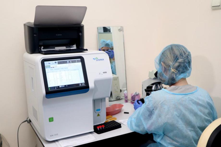 В больницы и поликлиники Приморья массово закупают новое медицинское оборудование