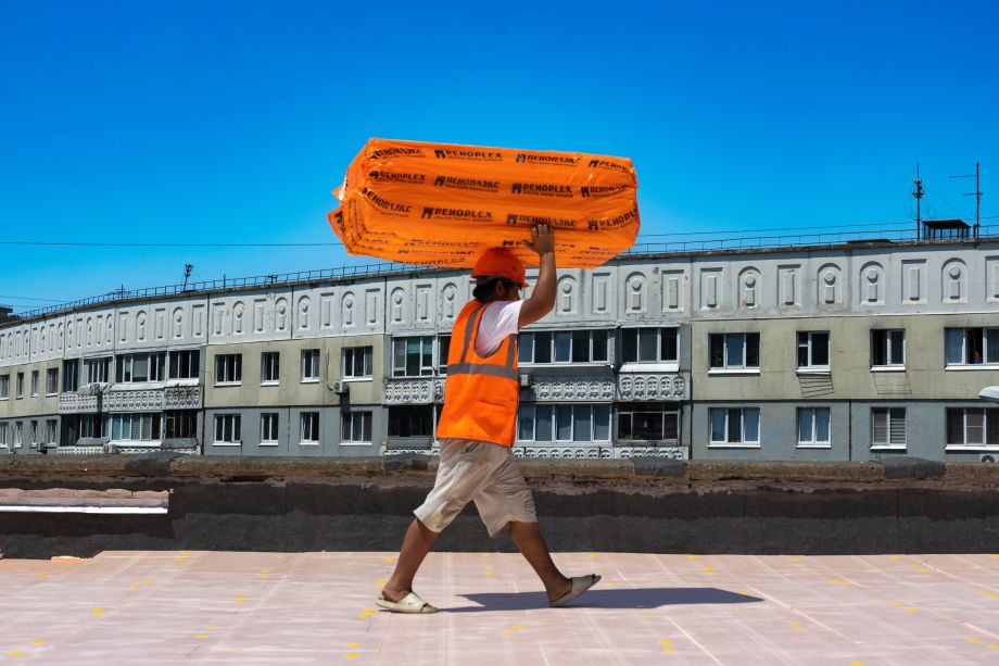 Спортзал, фасад и кровля: как обновляют школу № 73 перед учебным годом