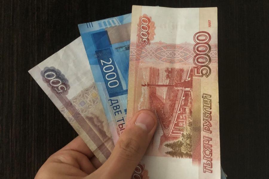 Фото: PRIMPRESS | Россиянам решили срочно дать по 7500 рублей от ПФР. Названа дата прихода денег на карту