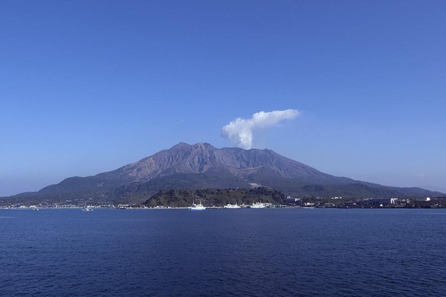 Фото: wikipedia.org | Вулкан проснулся: в крупном городе Японии объявлена эвакуация