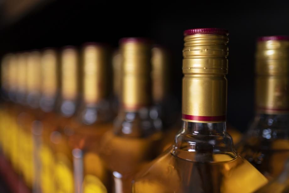 В России могут запретить работу алкомаркетов в выходные